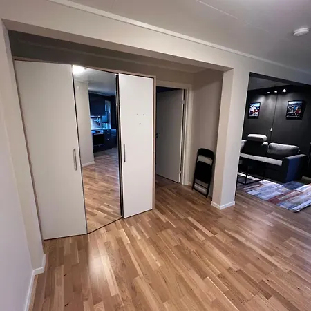 Modern Arctic Daire Tromsø